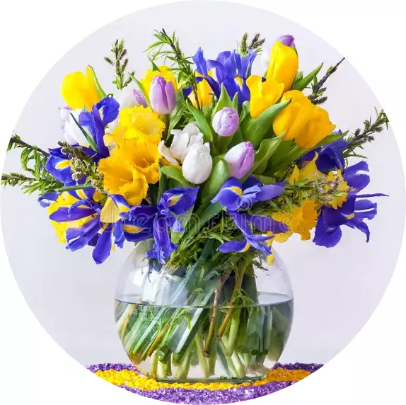 blumenstrauß-von-frühlings-blumen-39567334