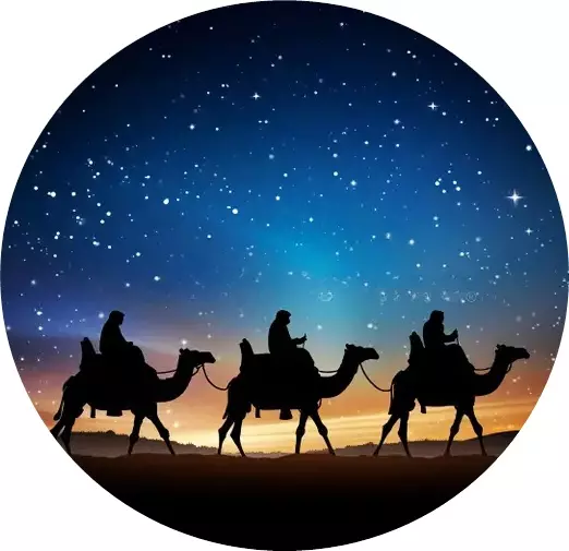 silhouette-der-drei-klugen-männer-die-auf-kamelen-reisen-um-für-geburt-des-babyjesus-zu-bettlähen-ai-generiert-297740001